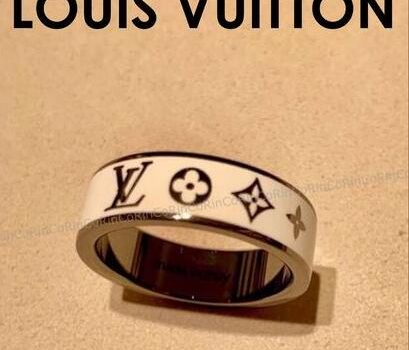 国内入手困難★Louis Vuitton ロゴリング